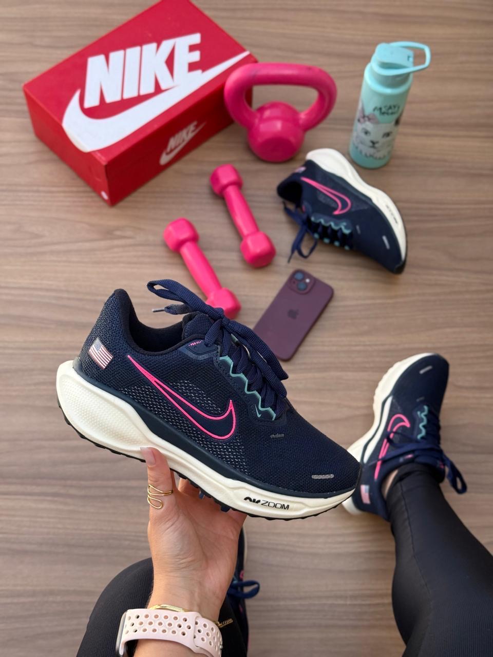 Tênis Feminino Nike Peg/Marin